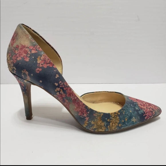 Jessica Simpson Floral Pattern Heels. - Picture 7 of 12